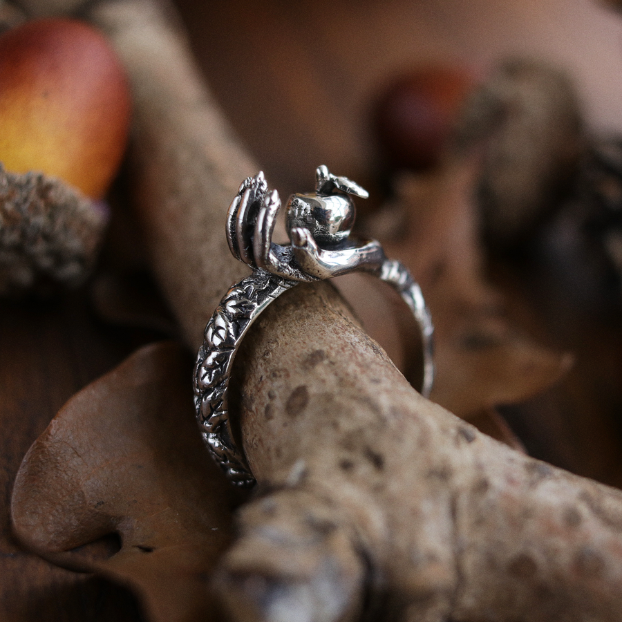 Queen Of The Harvest Hand Ring