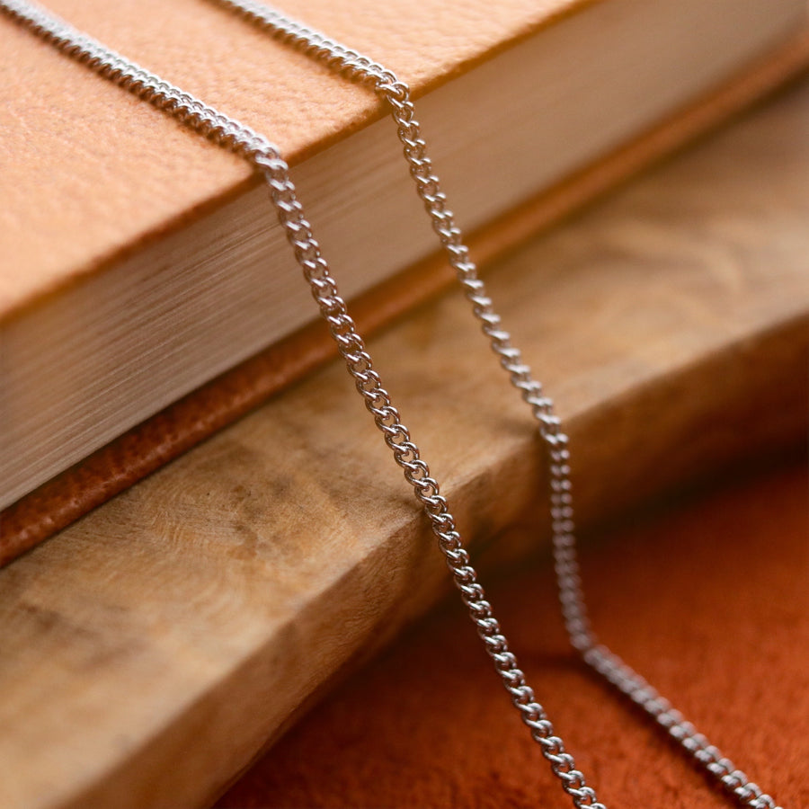 Delicate and Simple Curb Chain from Shop Dixi