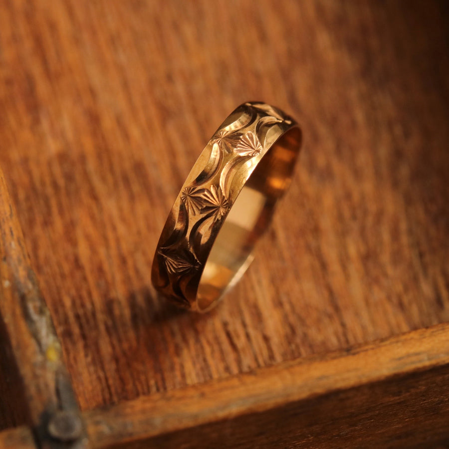 Vintage | Starshine Burst Band Ring