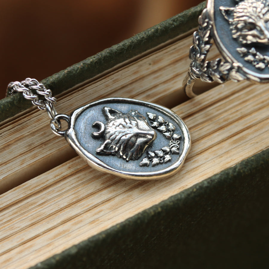 The Fox & The Ivy Wax Seal Necklace