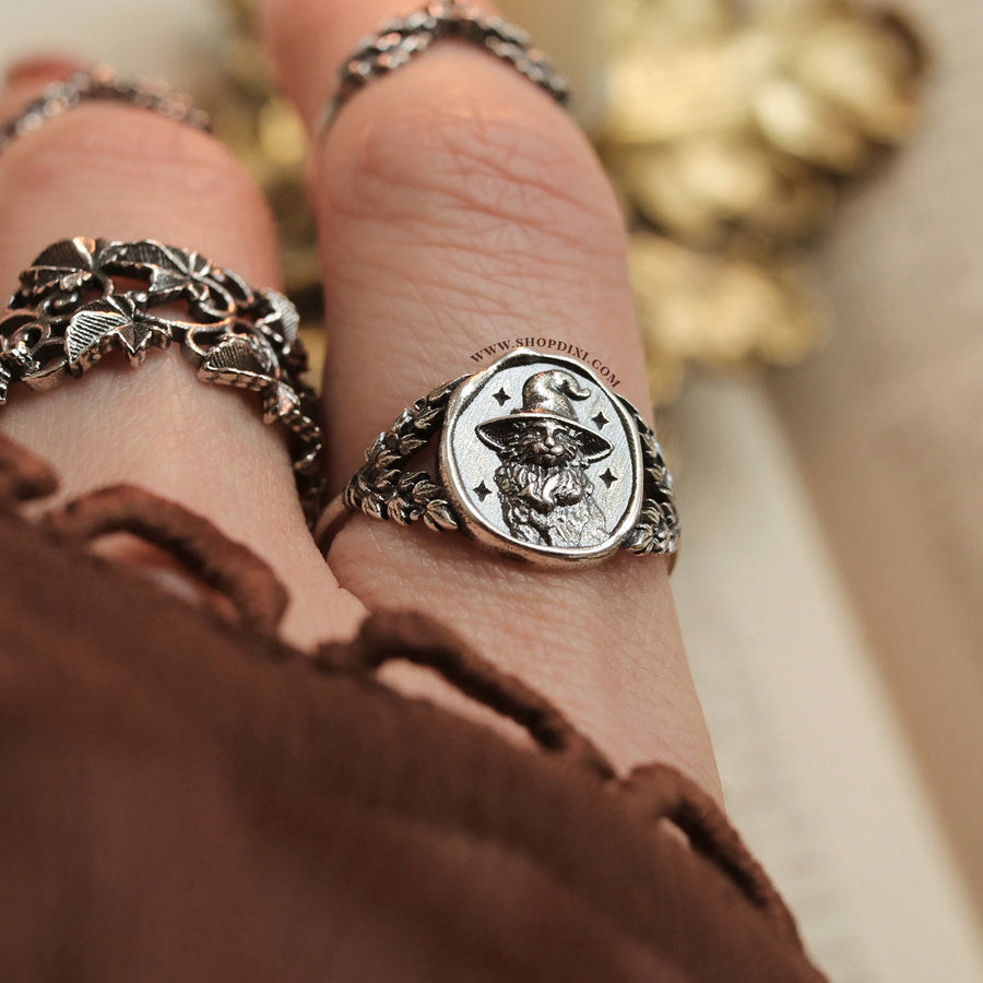 Witches Familiar Cat Ring