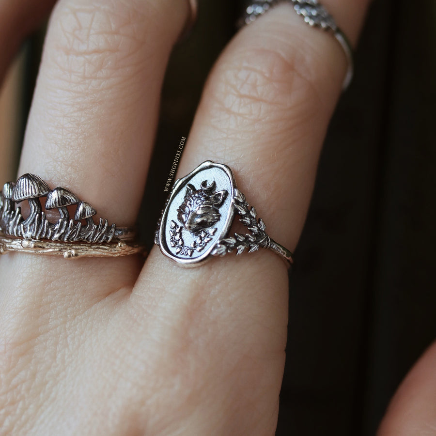 The Fox & The Ivy Wax Seal Ring