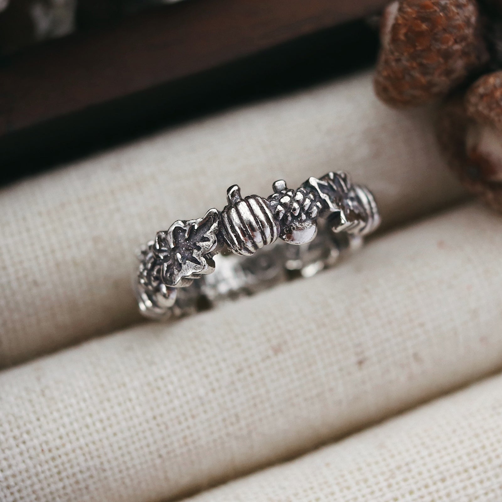 Fall Ring Shop Dixi Autumn Inspired Wreath Ring | Pumpkin Ring