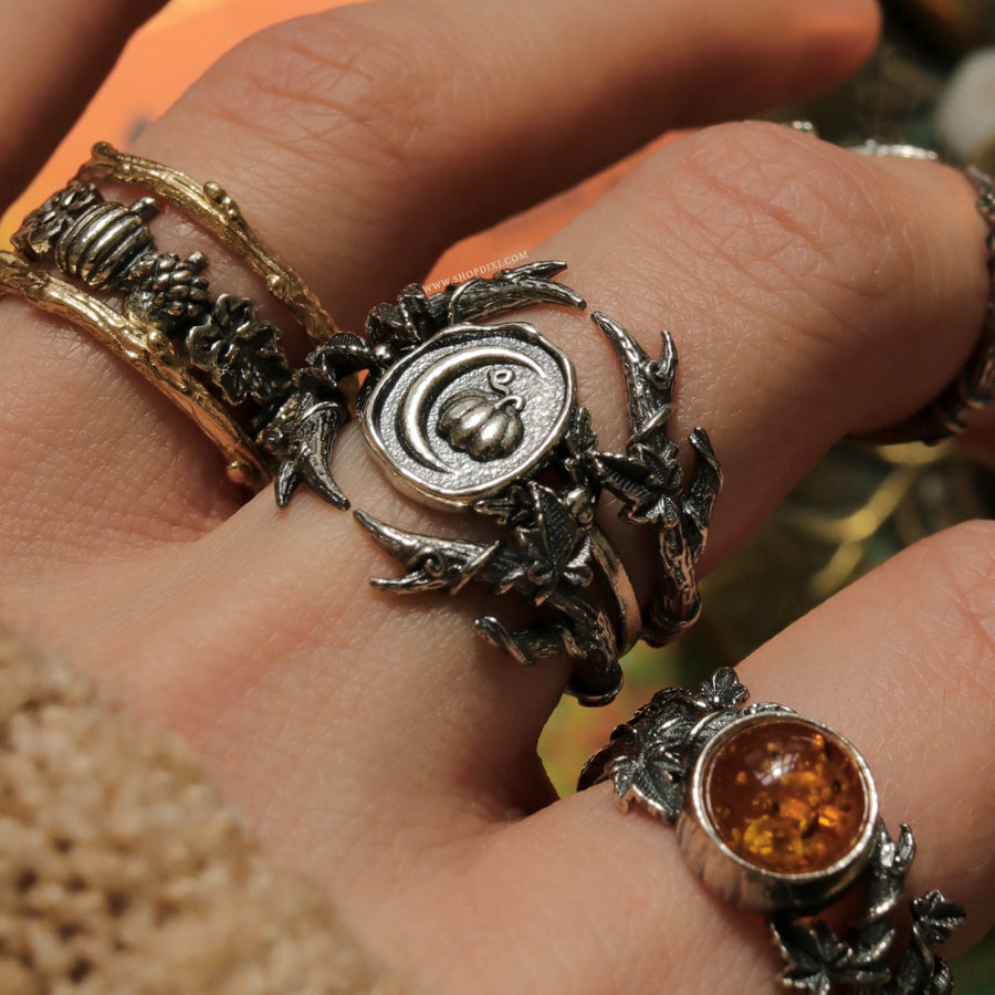 Framing Set Antler & Ivy Wishbone Ring