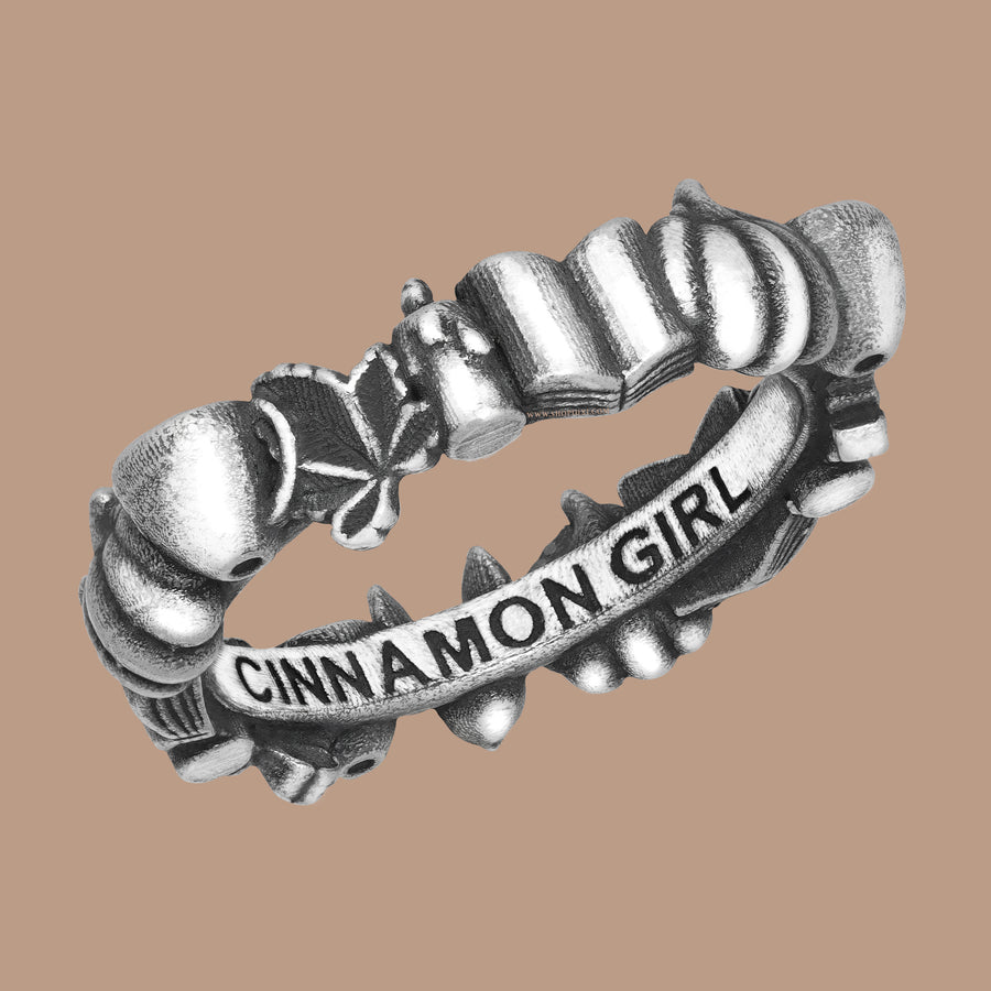 Cinnamon Girl Wreath Ring