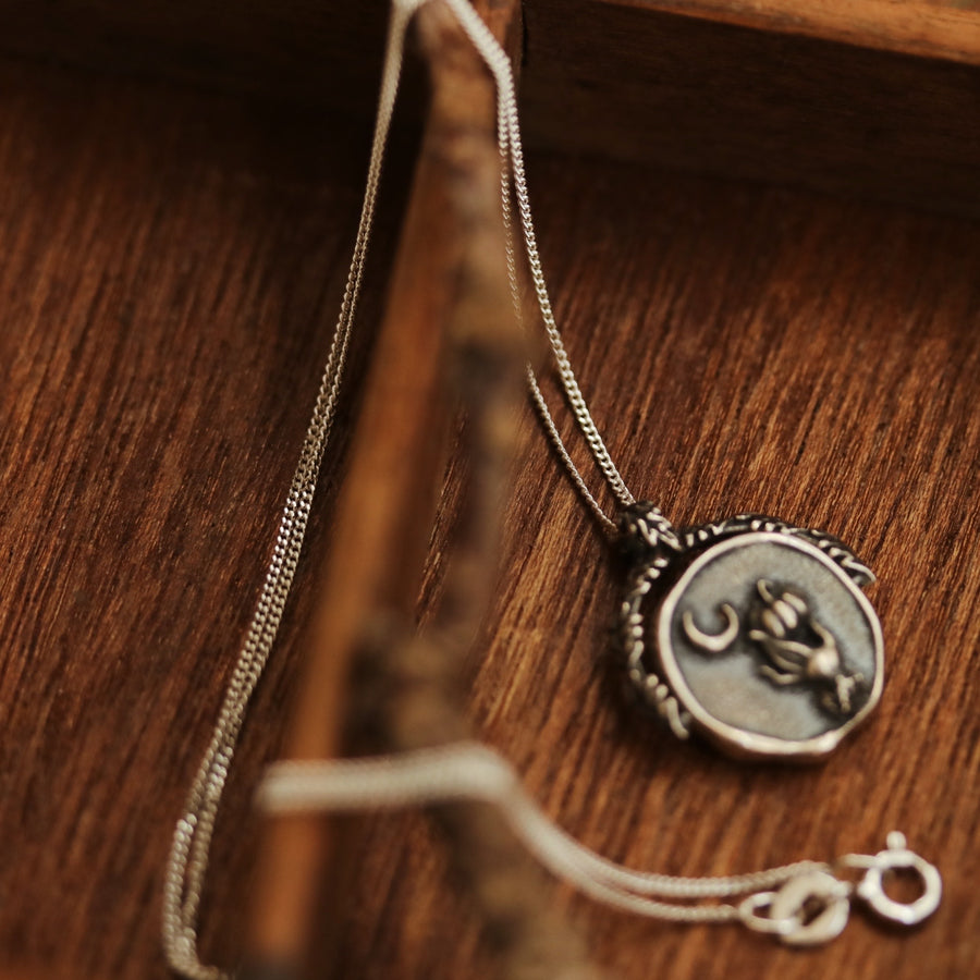 Autumn Aesthetic Spinner Necklace