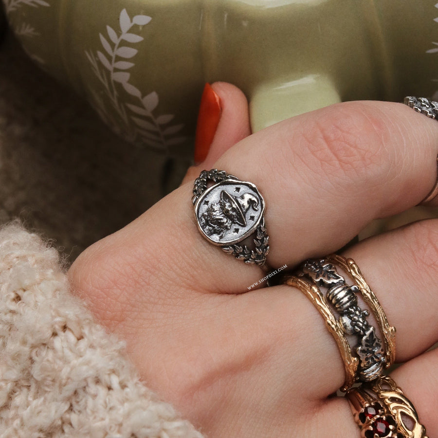 Witches Familiar Cat Ring
