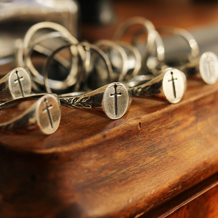 Imperfect | Tudor Sword Signet Ring