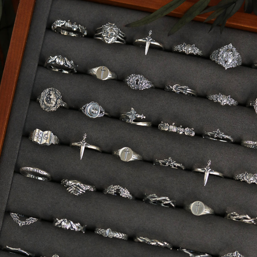 Black Friday Ring Tray - Size USA 9 | Ring Select