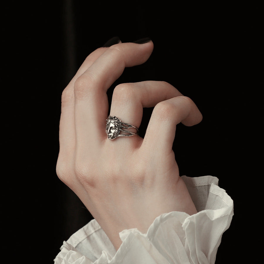 Victorian Romance Aesthetic Goddess Ring