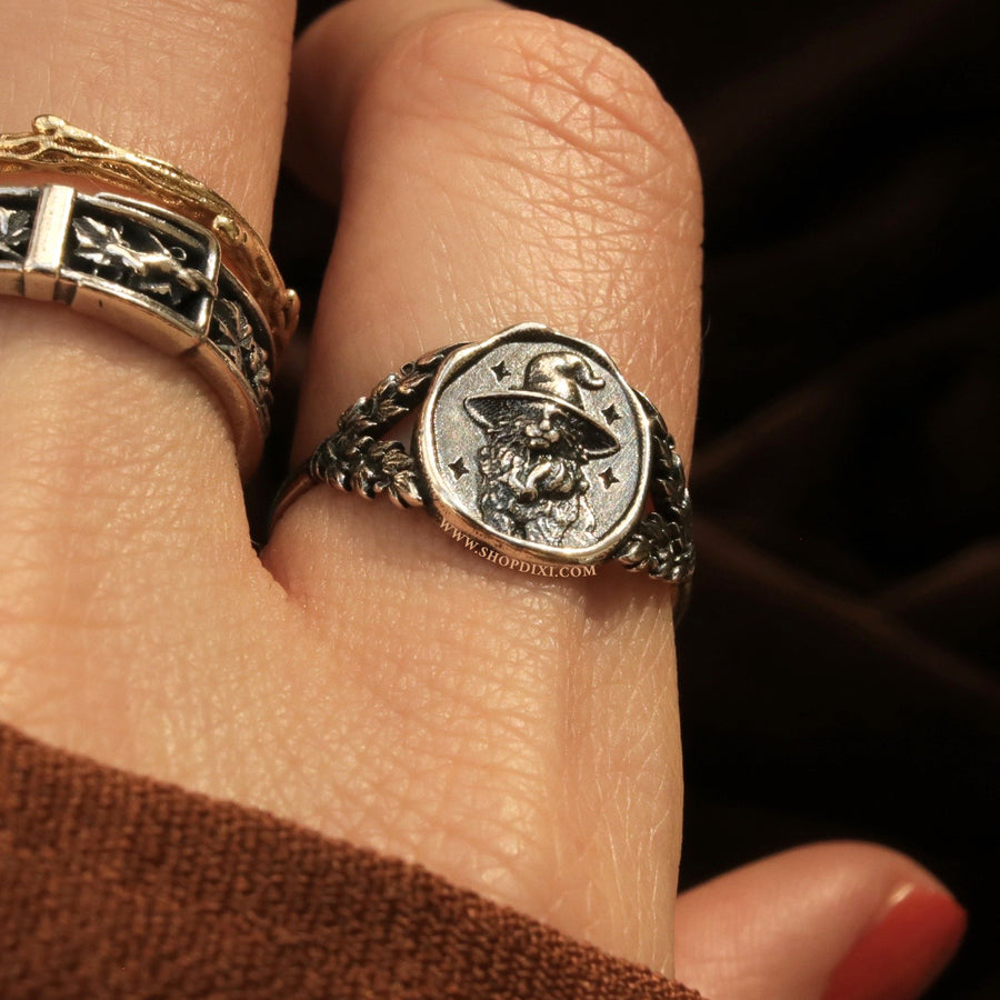 Witches Familiar Cat Ring