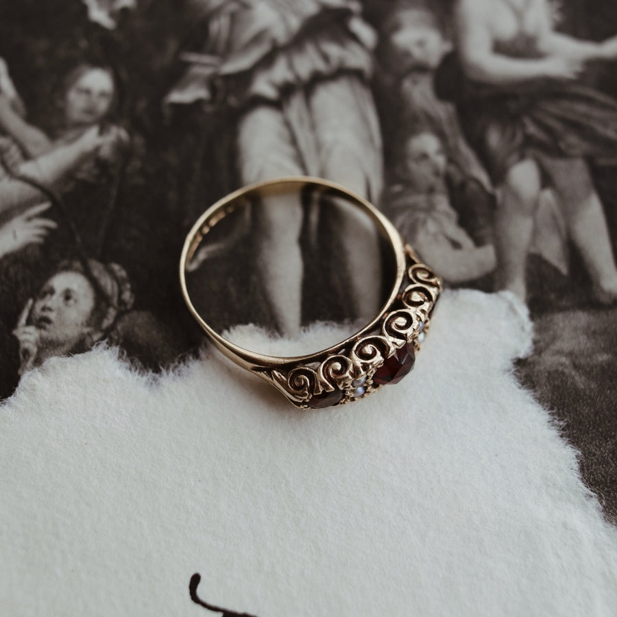 Antique | Willow Garnet & Pearl Ring