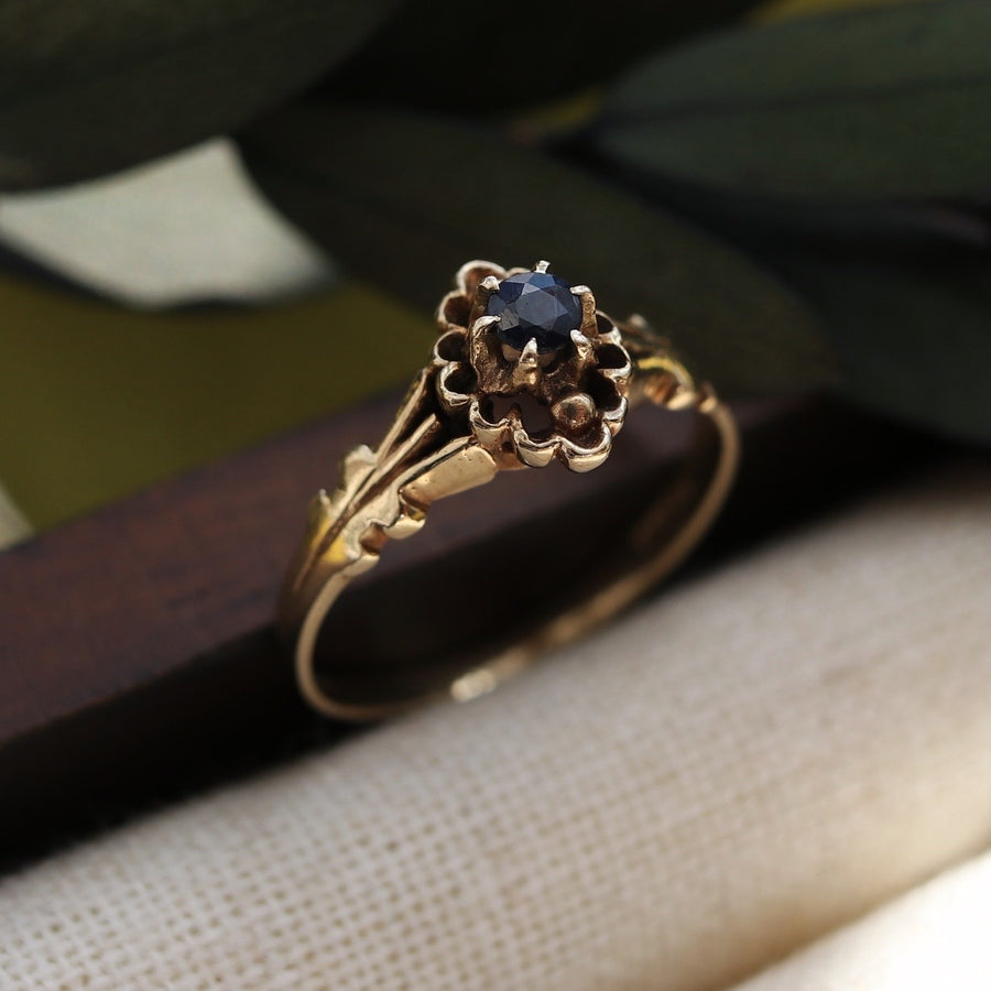 Vintage | Emilie Sapphire Ring
