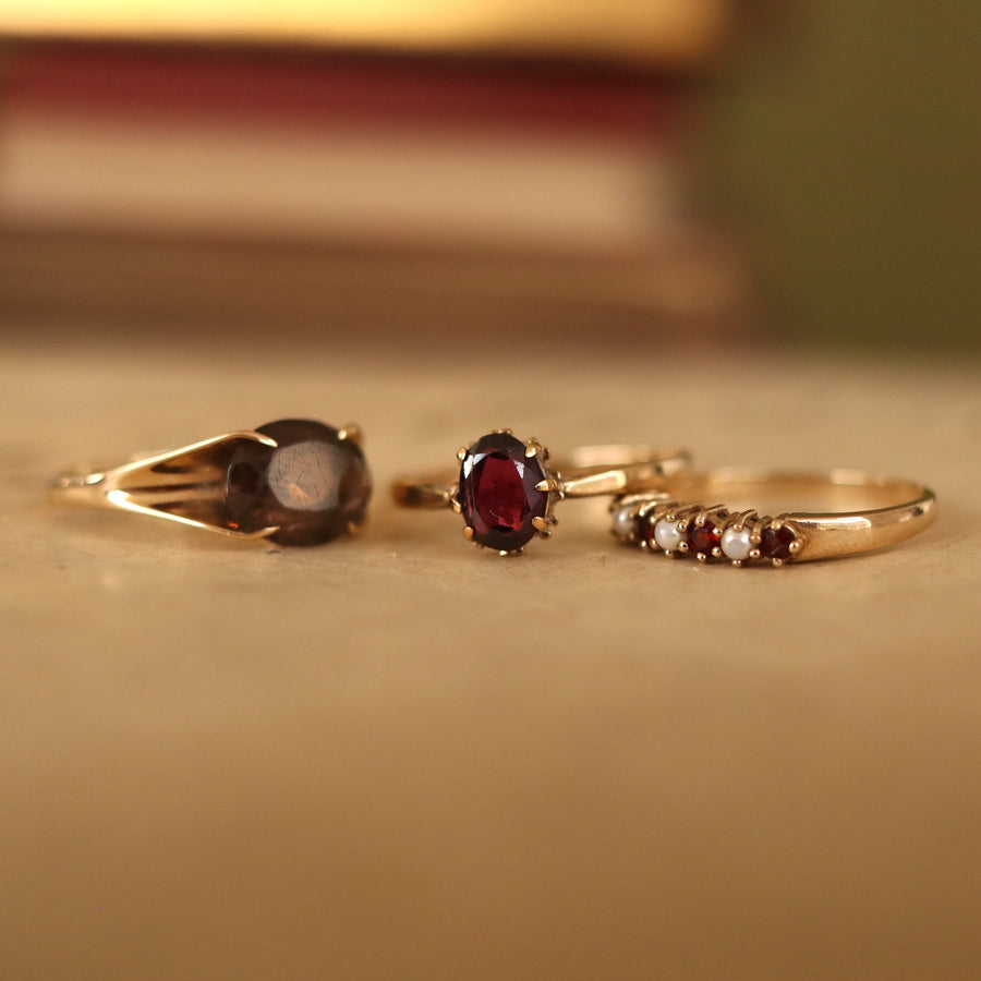 Vintage | Silas Garnet & Pearl Ring
