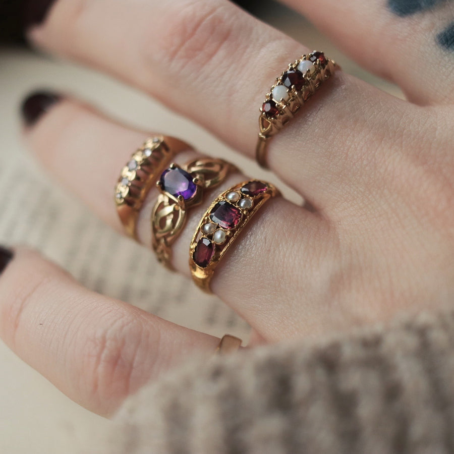 Antique | Evie Garnet & Pearl Ring