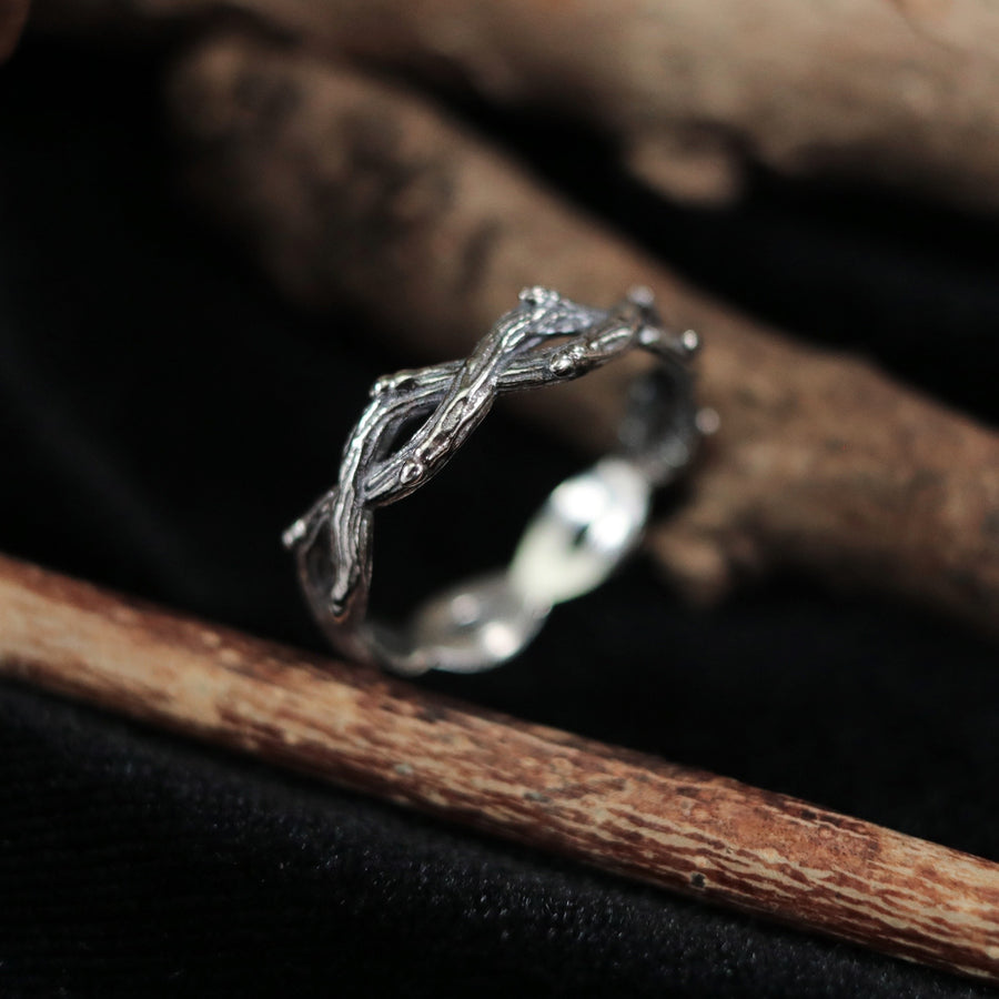 Shop Dixi Nature Witch Thorn Ring